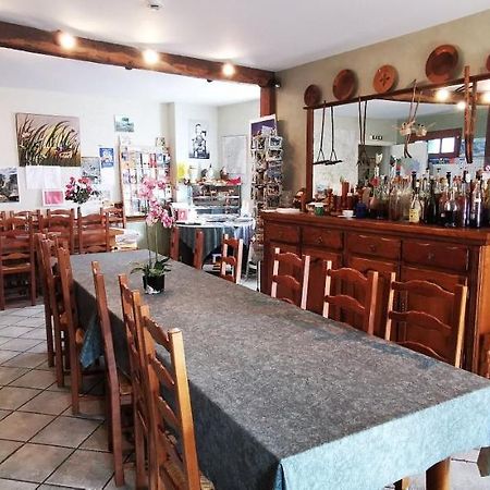 Bed and Breakfast Le Fidele Saint-Chamant Exterior foto