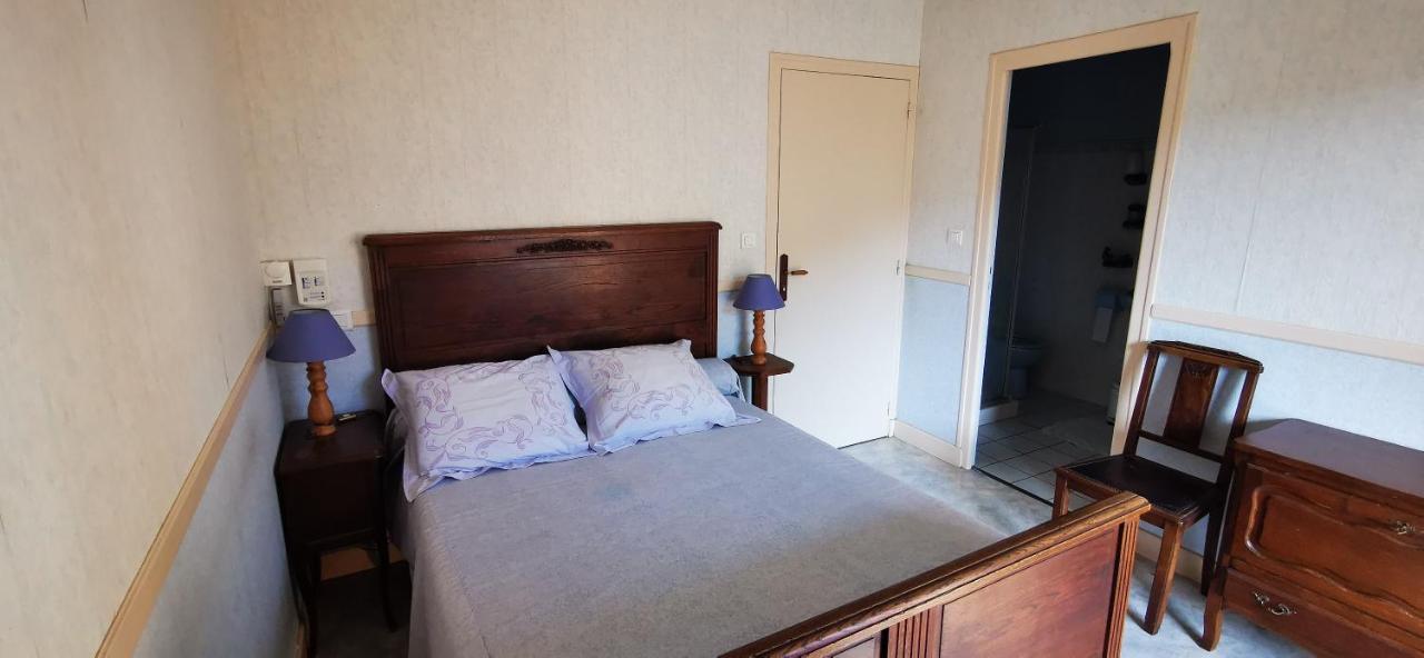 Bed and Breakfast Le Fidele Saint-Chamant Exterior foto